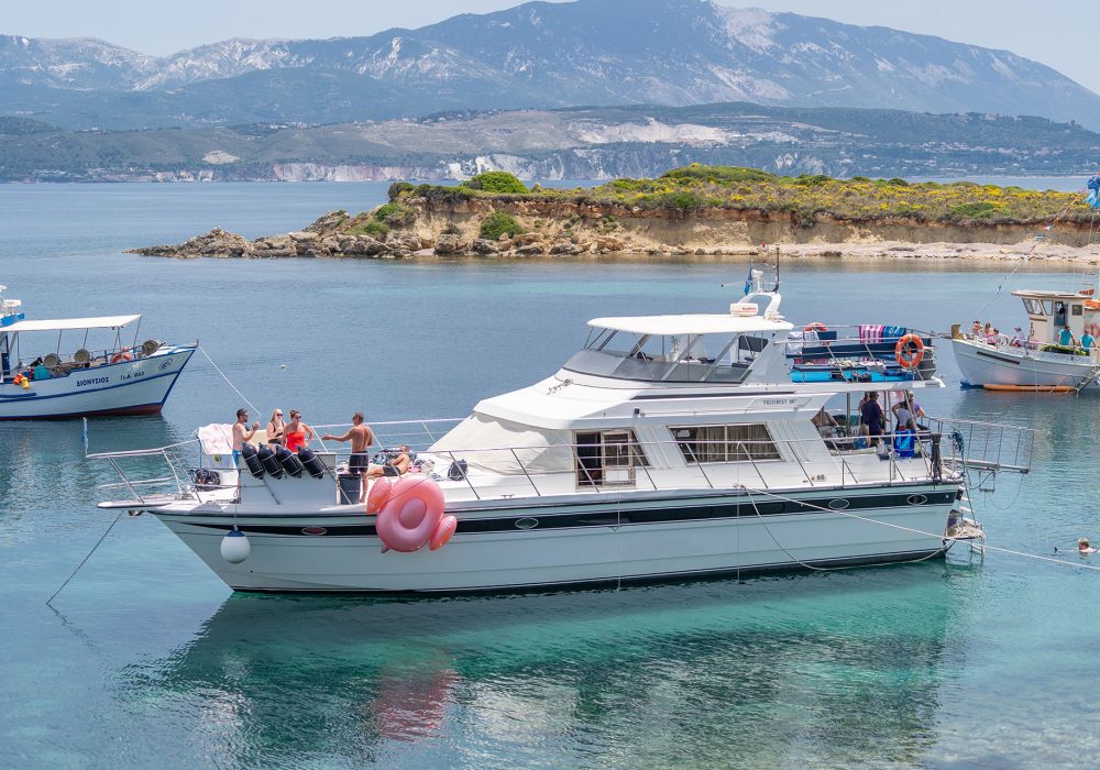 Full-Day & Daily Cruises Argostoli with Lady O